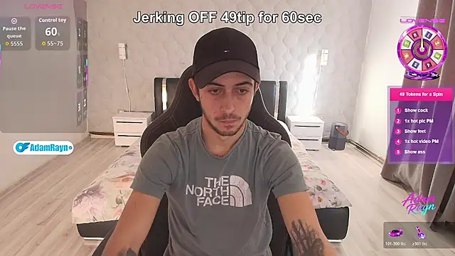 Snapshot of adamrayn chatting on 11.25.25 adamrayn online show from 11.25.25