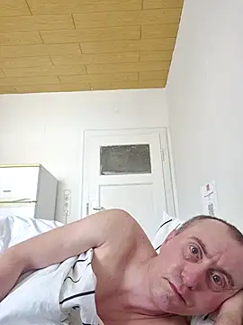 TirelessLot3 online show from 04.05.26