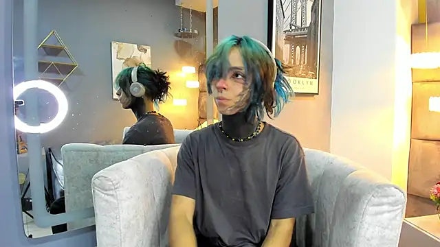 luxiel  online show from 03.30.26