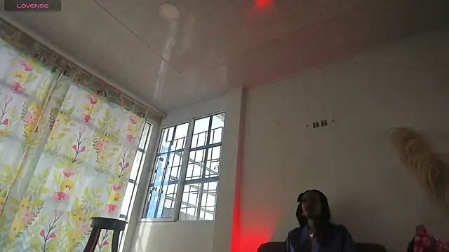 Camile Queen online show from 11.10.25