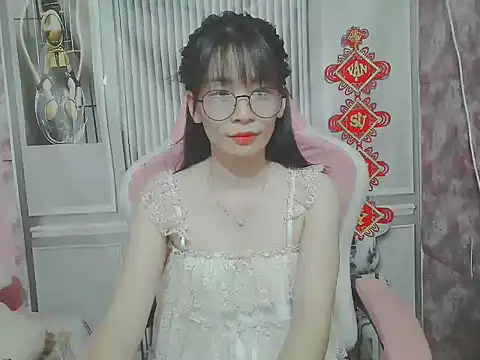 Ella039 online show from 05.19.26