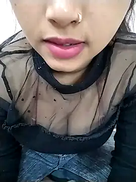 Sexy Divya   online show from 12.17.25