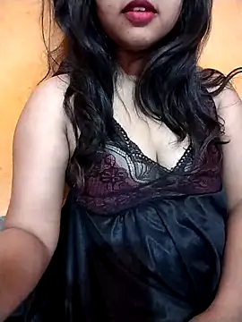 Sexy Divya   online show from 03.25.26