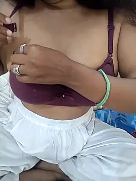 Sexy Divya   online show from 05.10.26
