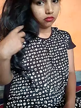 Sexy Divya   online show from 05.17.26