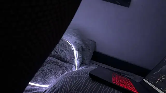 MollyLoveX online show from 12.13.25