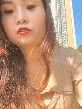 luna-sisi online show from 11.27.25