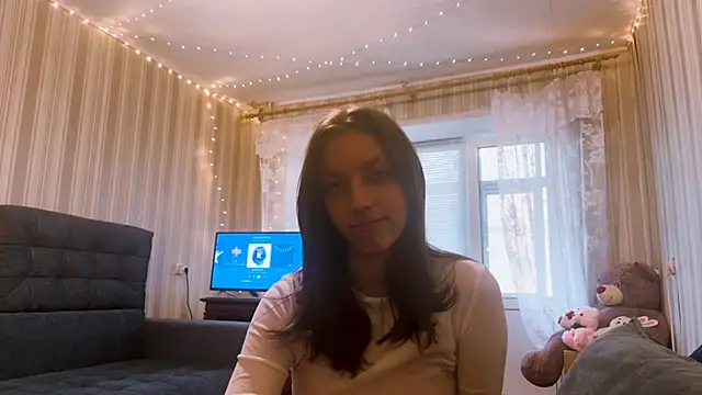 Snapshot of CarliBatas chatting on 11.09.25 CarliBatas online show from 11.09.25