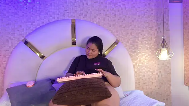 aria sm online show from 11.16.25