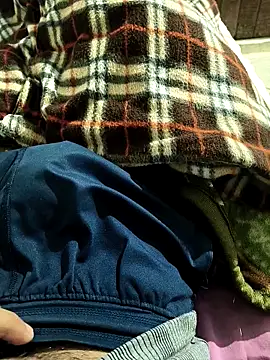 Snapshot of its__aaru chatting on 11.23.25 its aaru online show from 11.23.25