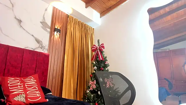 hailey-frost online show from 12.16.25