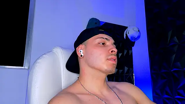 Maxwell Dupont online show from 12.21.25