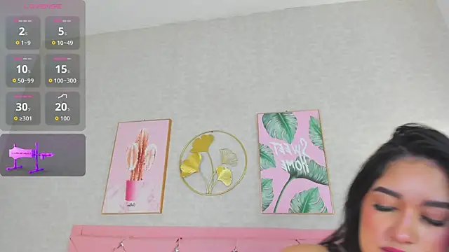 Snapshot of cristal_kane chatting on 05.16.26 cristal kane online show from 05.16.26
