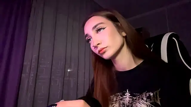 HollyPaw online show from 11.08.25