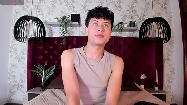 Snapshot of Noah_dupont_ chatting on 12.01.25 Noah dupont online show from 12.01.25