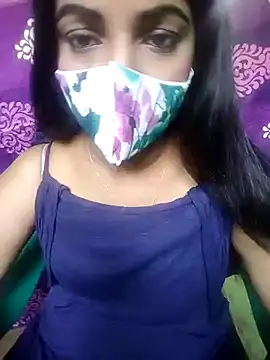 Honeya96 online show from 11.13.25