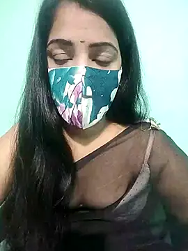 Honeya96 online show from 11.14.25