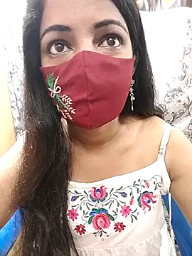 Honeya96 online show from 11.26.25