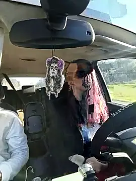 Snapshot of MickNanaa chatting on 11.27.25 MickNanaa online show from 11.27.25