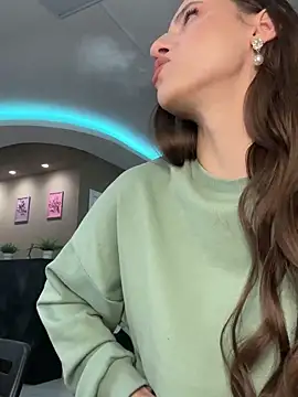 yourselenaa online show from 12.20.25