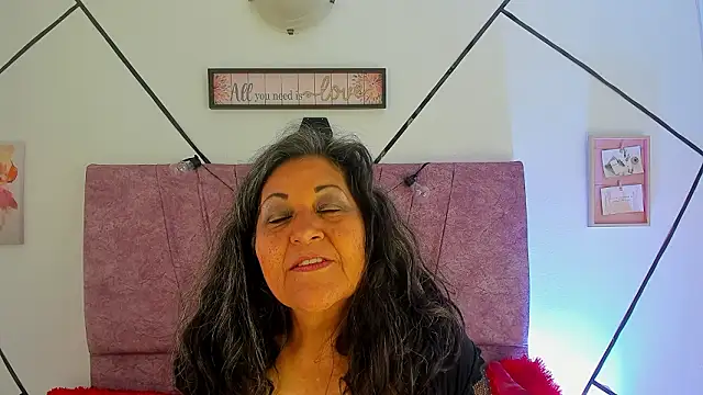 Victoriaa Anderson online show from 02.02.26