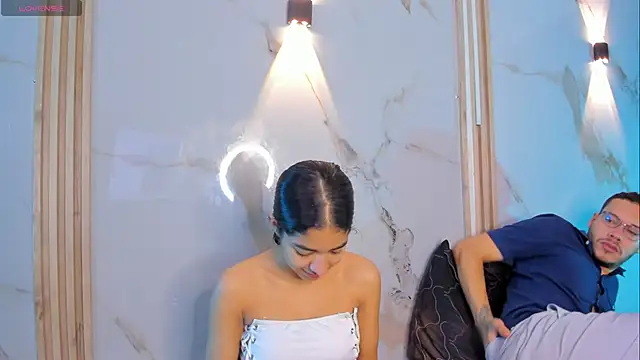 Aron and molly online show from 12.01.25