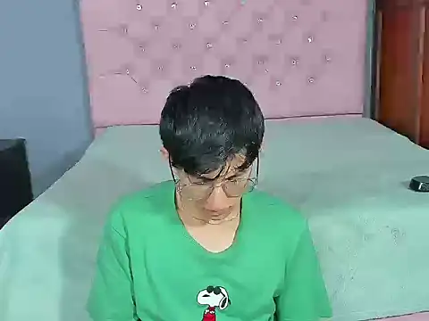 ElanGiraldo online show from 01.17.26