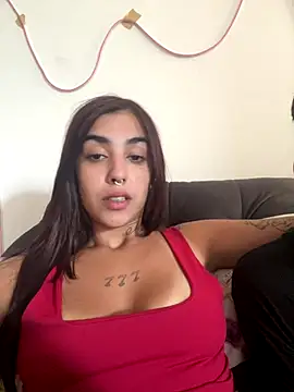 Snapshot of Babyzinha420 chatting on 11.27.25 Babyzinha420 online show from 11.27.25