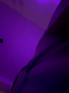 Snapshot of Babyzinha420 chatting on 12.05.25 Babyzinha420 online show from 12.05.25