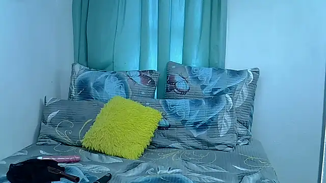 HipsDontLieX95 online show from 12.17.25