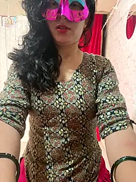 Snapshot of Red_Queen_11 chatting on 11.26.25 Red Queen 11 online show from 11.26.25