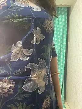 Red Queen 11 online show from 01.05.26