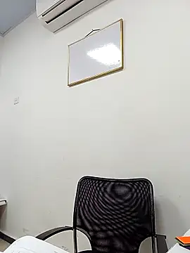 Snapshot of MonasticCanine chatting on 02.18.26 MonasticCanine online show from 02.18.26