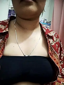 minni64207 online show from 05.17.26