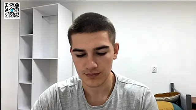 Snapshot of _BarePulse chatting on 11.25.25 BarePulse online show from 11.25.25