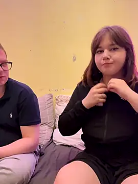 Snapshot of TheOnlyBliss chatting on 11.27.25 TheOnlyBliss online show from 11.27.25