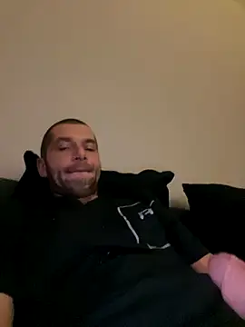 Snapshot of Kinkycouple142 chatting on 12.02.25 Kinkycouple142 online show from 12.02.25