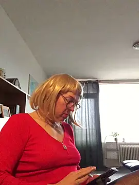 simone xdressing online show from 01.04.25