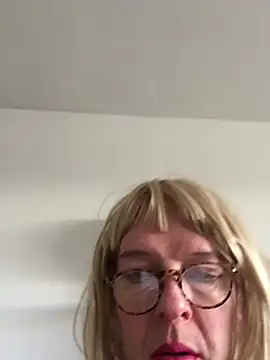 simone xdressing online show from 01.26.25