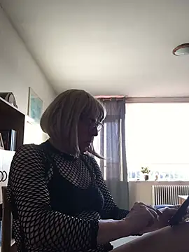 simone xdressing online show from 01.26.25