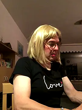 simone xdressing online show from 10.01.25