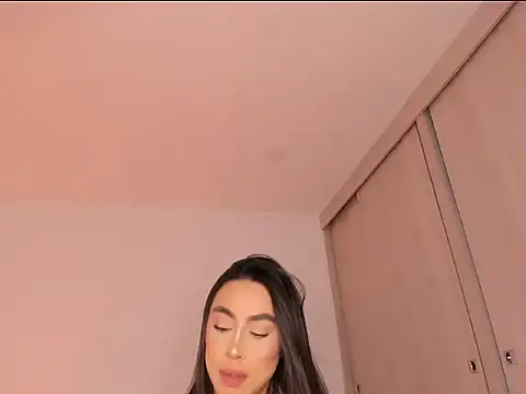 sofilopezcol online show from 12.02.25