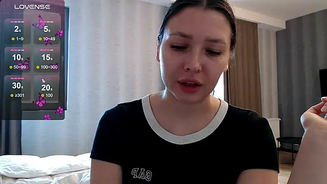 Snapshot of your__gena chatting on 06.06.26 your gena online show from 06.06.26