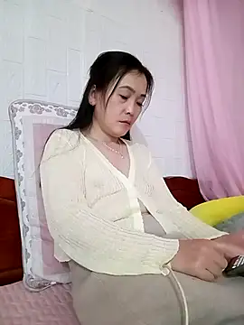 Feeling-hot online show from 02.24.26