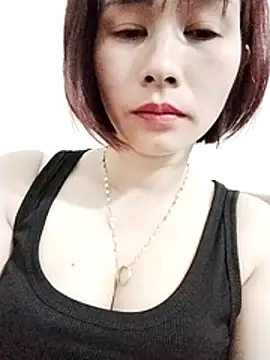 Swan-white123 online show from 12.18.25