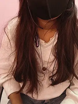 Iamyourdarling online show from 11.19.25