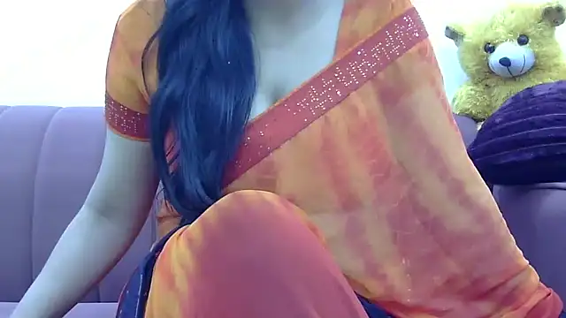 Snapshot of Zoya-sexy chatting on 01.04.25 Zoya-sexy online show from 01.04.25