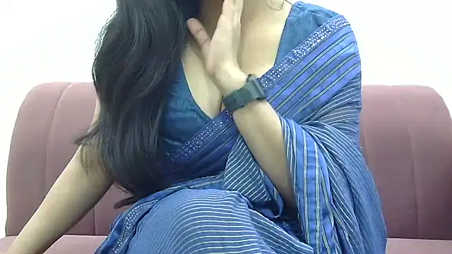 Snapshot of Zoya-sexy chatting on 01.21.25 Zoya-sexy online show from 01.21.25