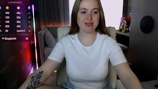 Snapshot of Kate_Moan chatting on 05.10.26 Kate Moan online show from 05.10.26