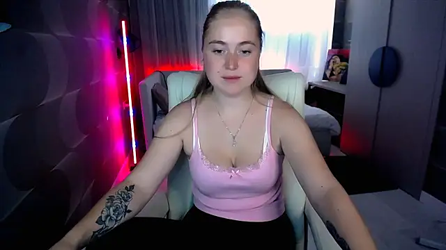 Kate Moan online show from 07.08.26